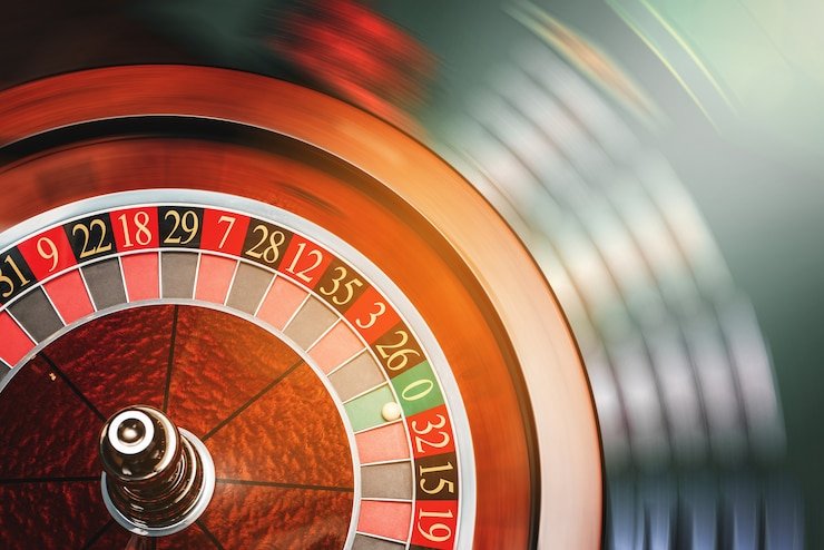 jilimac jackpot slot reels with glowing prize pool display on mobile